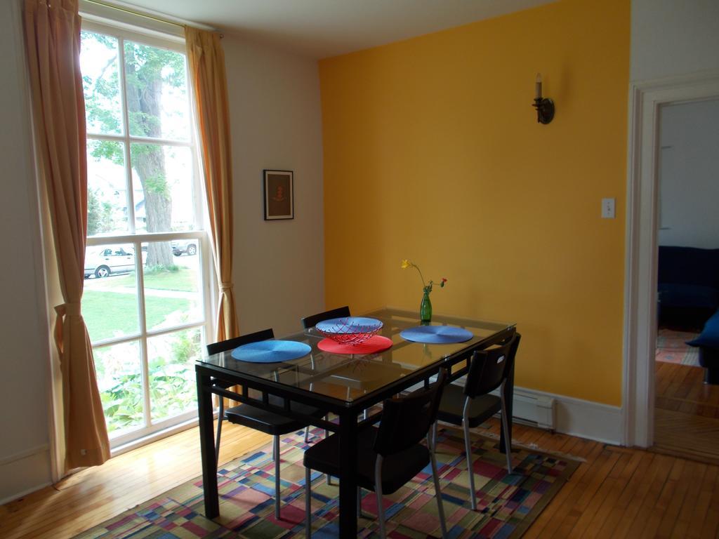 Absolute 1000 Islands Monthly Suites Gananoque Cameră foto