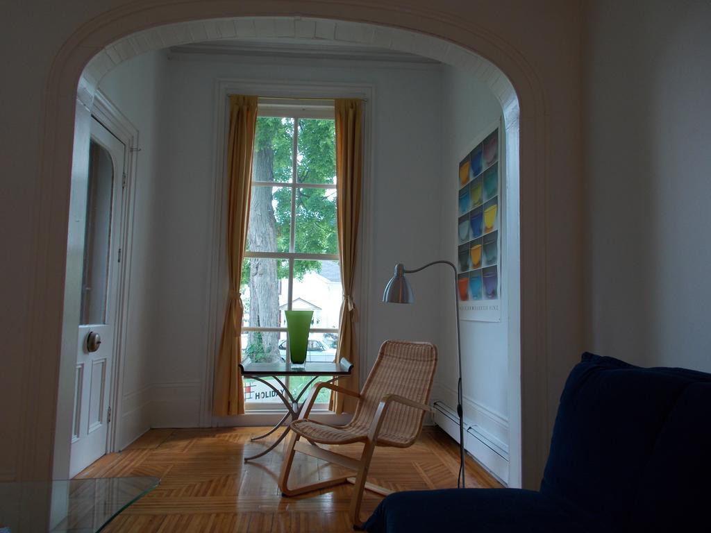 Absolute 1000 Islands Monthly Suites Gananoque Cameră foto